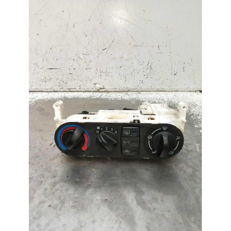Recambio de mando calefaccion / aire acondicionado para nissan terrano ii (r20) 2.7 td 4wd referencia OEM IAM   2000