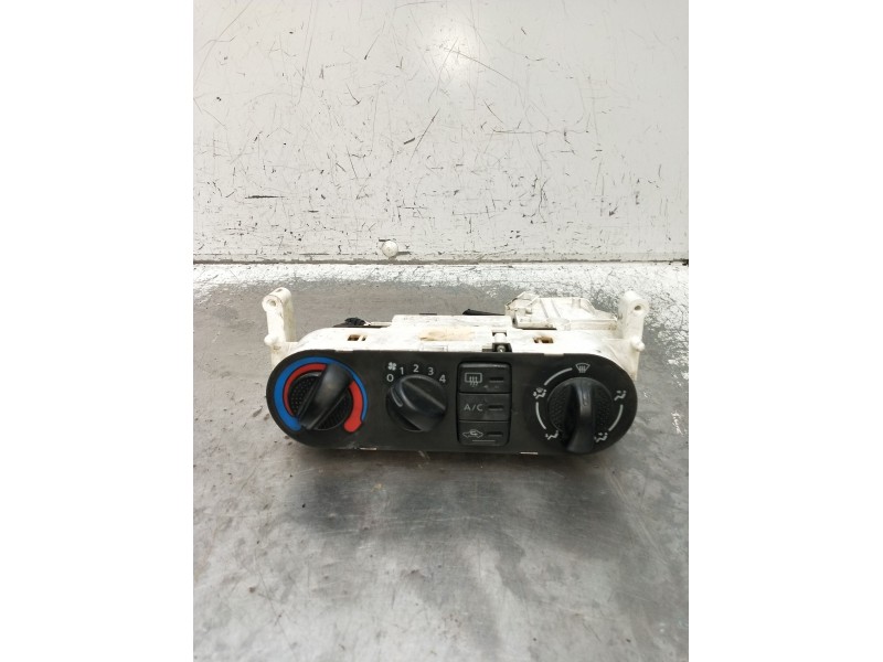 Recambio de mando calefaccion / aire acondicionado para nissan terrano ii (r20) 2.7 td 4wd referencia OEM IAM   2000