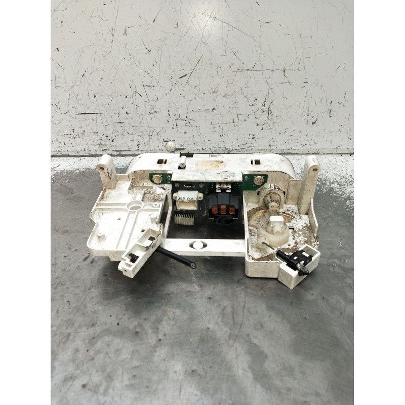 Recambio de mando calefaccion / aire acondicionado para nissan terrano ii (r20) 2.7 td 4wd referencia OEM IAM   2000