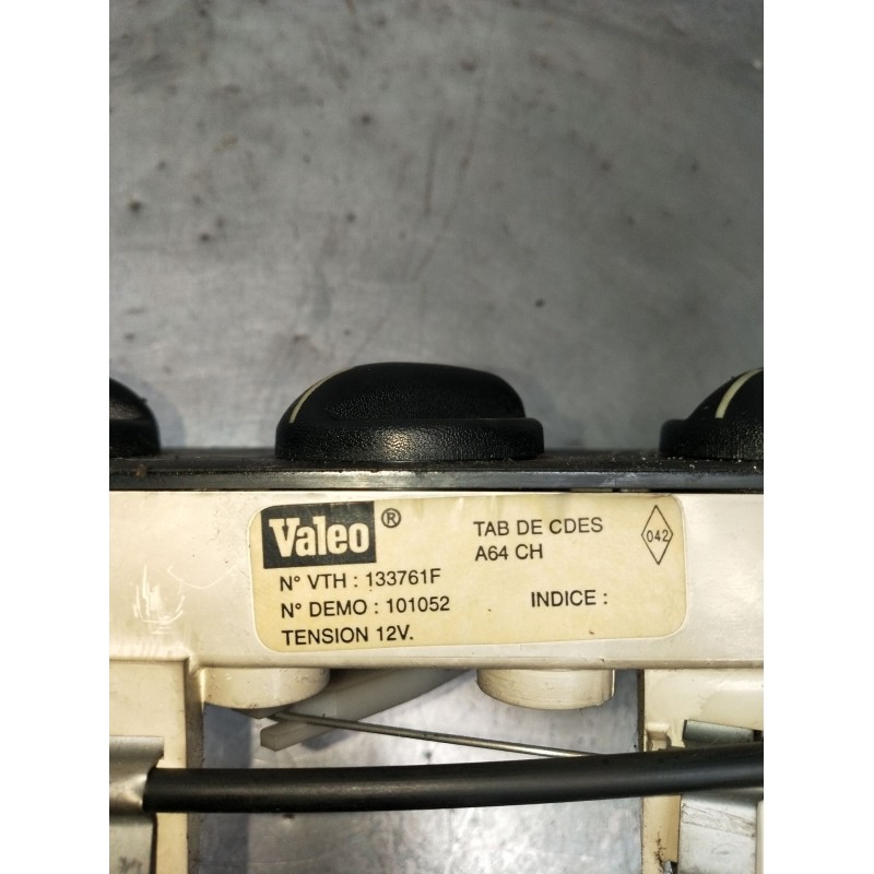 Recambio de mando calefaccion / aire acondicionado para opel movano a autobús (x70) 2.5 d (jd) referencia OEM IAM 133761F 101052