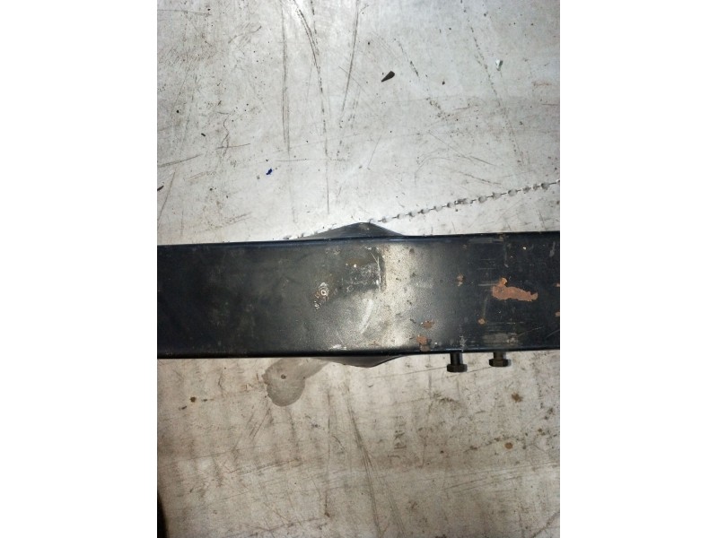 Recambio de paragolpes delantero para land rover defender station wagon (l316, l315) 2.5 td5 4x4 (l316) referencia OEM IAM   