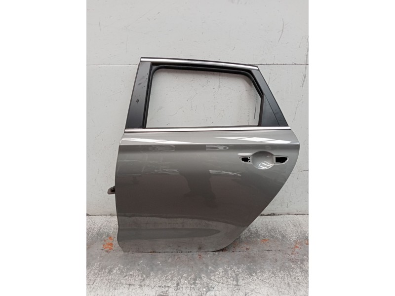 Recambio de puerta trasera izquierda para hyundai i30 (pde, pd, pden) 1.0 t-gdi referencia OEM IAM   
