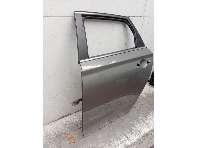 Recambio de puerta trasera izquierda para hyundai i30 (pde, pd, pden) 1.0 t-gdi referencia OEM IAM   