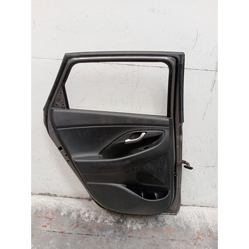 Recambio de puerta trasera izquierda para hyundai i30 (pde, pd, pden) 1.0 t-gdi referencia OEM IAM   