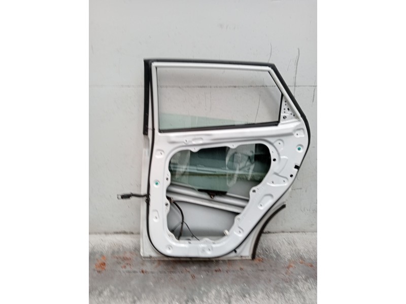 Recambio de puerta trasera derecha para hyundai tucson (tl, tle) 1.6 crdi referencia OEM IAM   