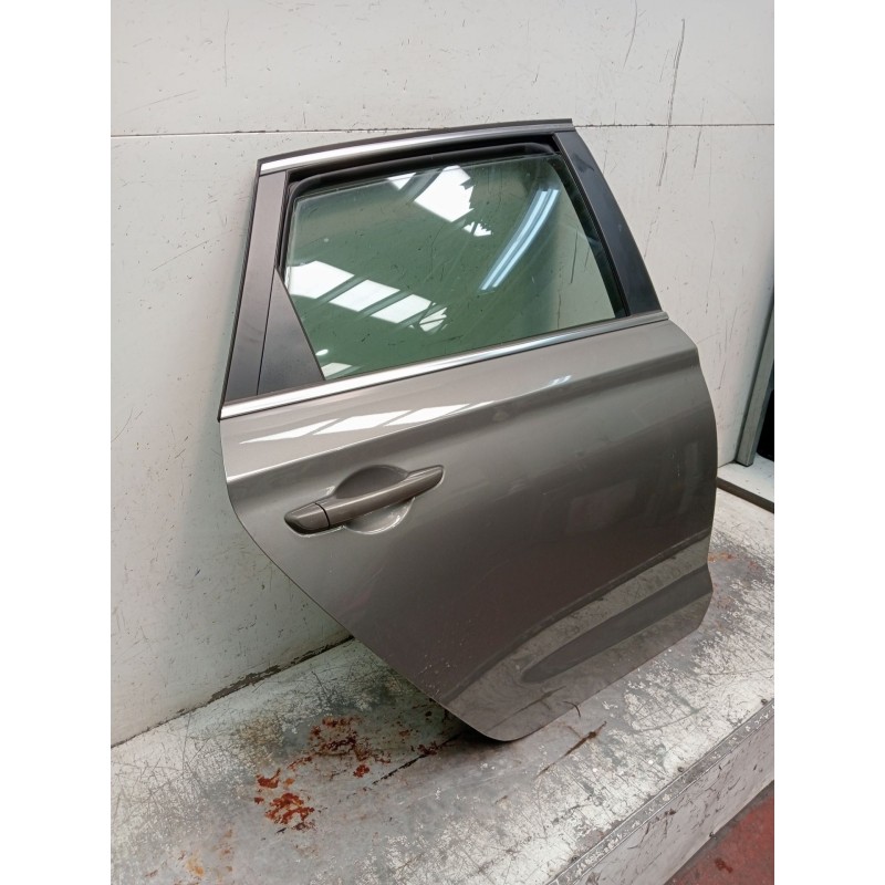 Recambio de puerta trasera derecha para hyundai i30 (pde, pd, pden) 1.0 t-gdi referencia OEM IAM   