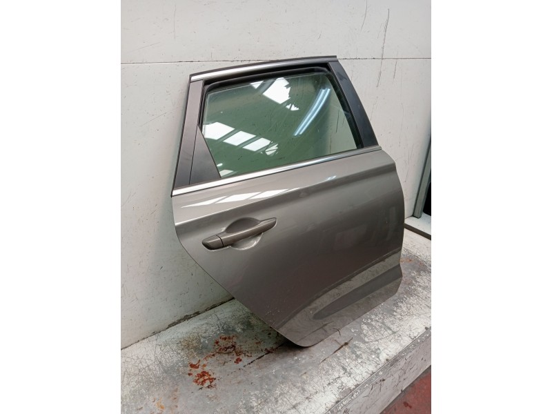 Recambio de puerta trasera derecha para hyundai i30 (pde, pd, pden) 1.0 t-gdi referencia OEM IAM   