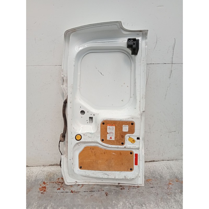 Recambio de puerta trasera derecha para ford transit connect v408 furgoneta/monovolumen 1.5 tdci referencia OEM IAM   