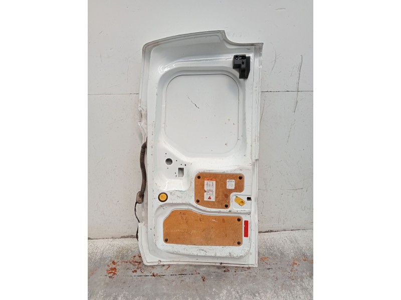 Recambio de puerta trasera derecha para ford transit connect v408 furgoneta/monovolumen 1.5 tdci referencia OEM IAM   
