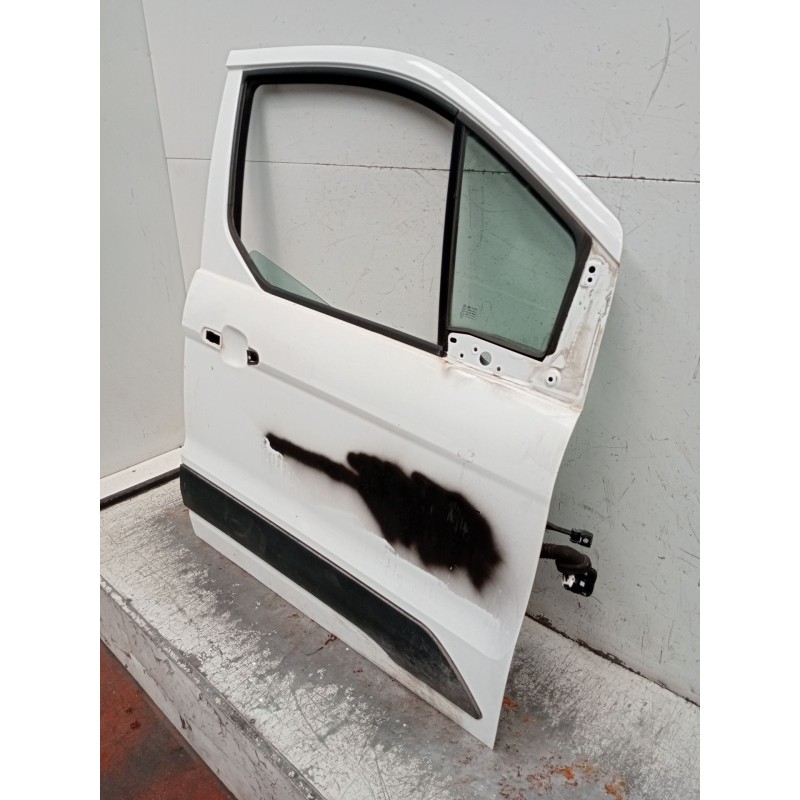 Recambio de puerta delantera derecha para ford transit connect v408 furgoneta/monovolumen 1.5 tdci referencia OEM IAM   