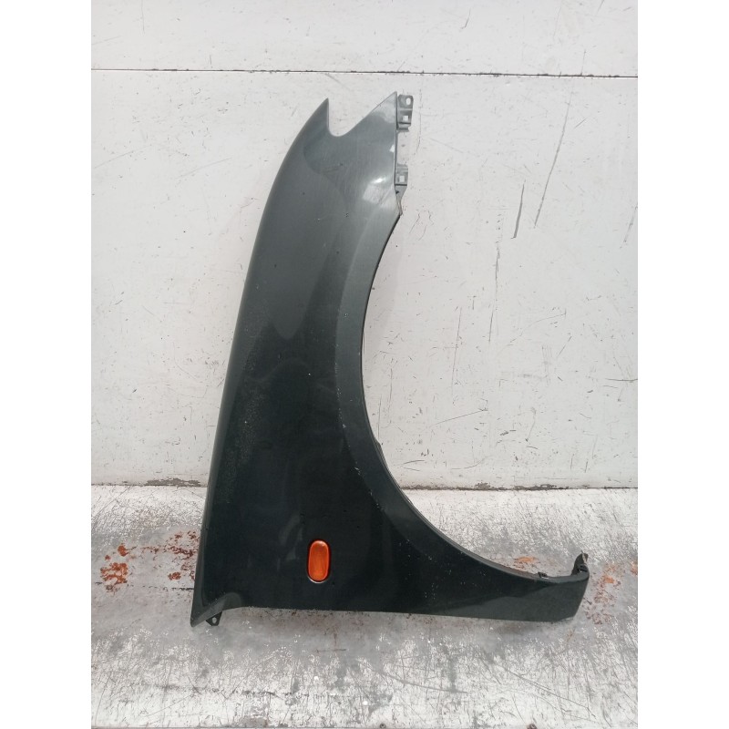 Recambio de aleta delantera derecha para mitsubishi l200 / triton (ka_t, kb_t) 2.5 di-d 4wd (kb4t) referencia OEM IAM   