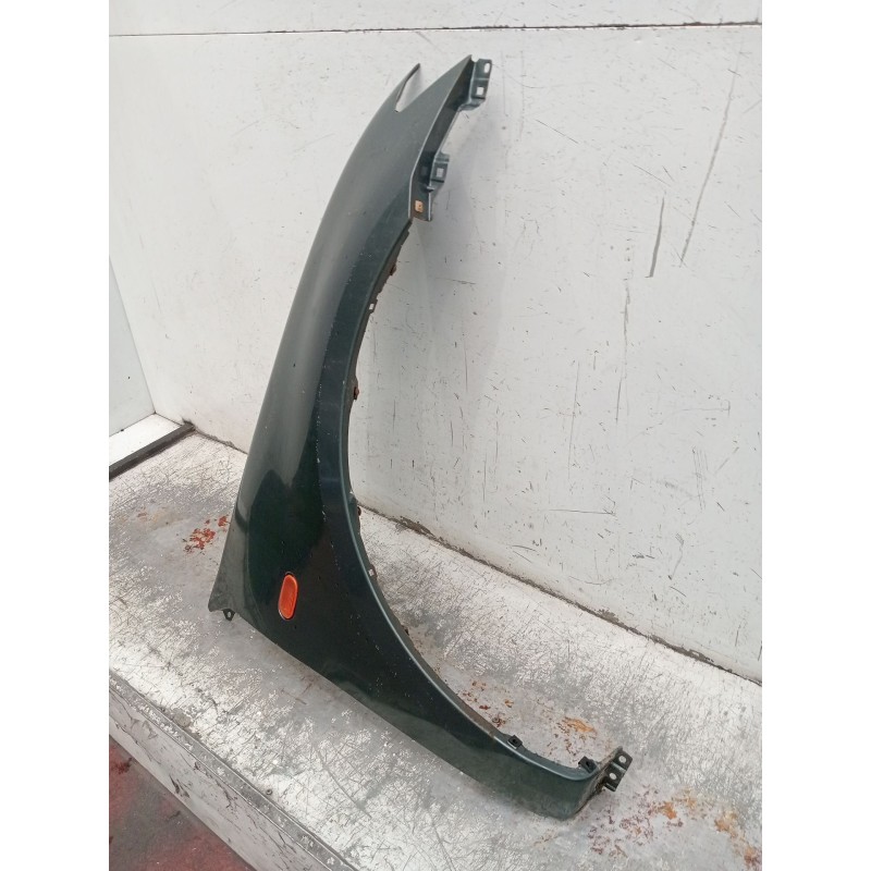 Recambio de aleta delantera derecha para mitsubishi l200 / triton (ka_t, kb_t) 2.5 di-d 4wd (kb4t) referencia OEM IAM   