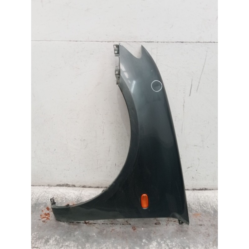 Recambio de aleta delantera izquierda para mitsubishi l200 / triton (ka_t, kb_t) 2.5 di-d 4wd (kb4t) referencia OEM IAM   