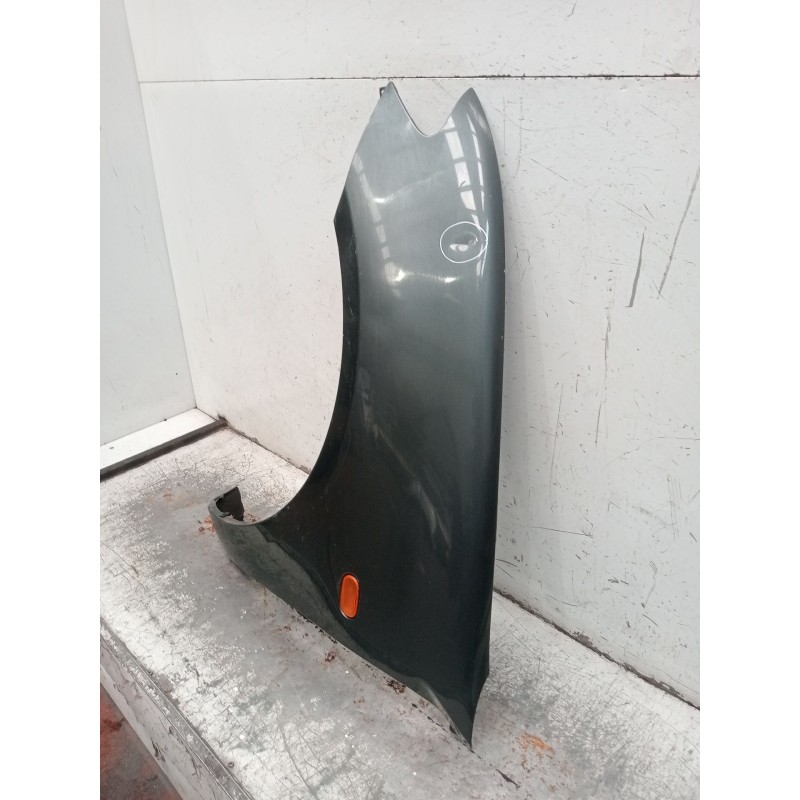 Recambio de aleta delantera izquierda para mitsubishi l200 / triton (ka_t, kb_t) 2.5 di-d 4wd (kb4t) referencia OEM IAM   