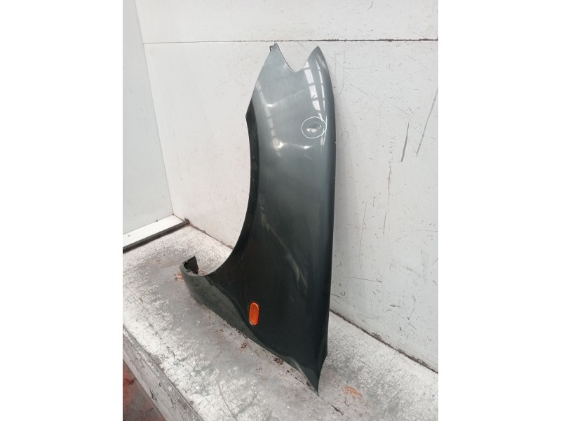 Recambio de aleta delantera izquierda para mitsubishi l200 / triton (ka_t, kb_t) 2.5 di-d 4wd (kb4t) referencia OEM IAM   