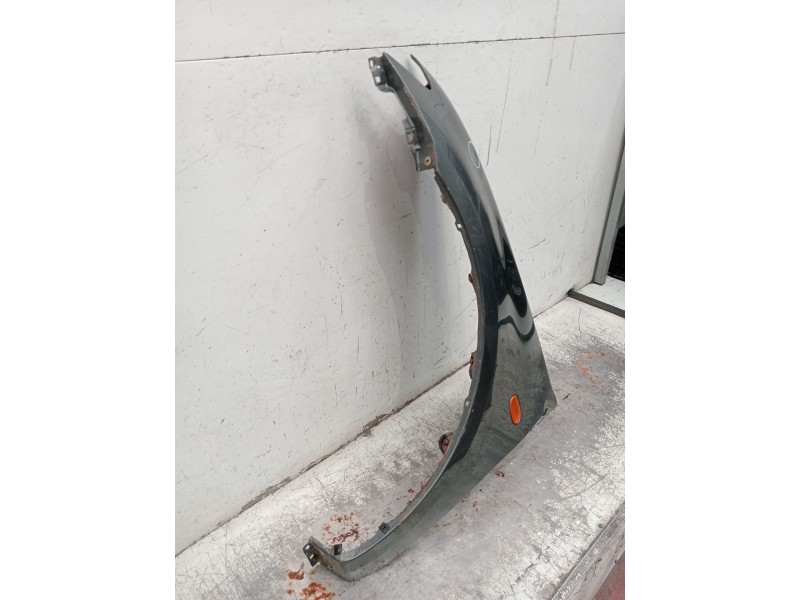 Recambio de aleta delantera izquierda para mitsubishi l200 / triton (ka_t, kb_t) 2.5 di-d 4wd (kb4t) referencia OEM IAM   