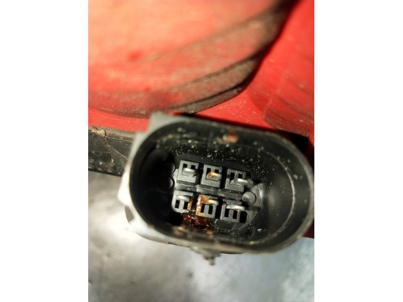 Recambio de piloto trasero izquierdo para audi a4 b6 avant (8e5) 2.5 tdi quattro referencia OEM IAM 8E9945095119  2001