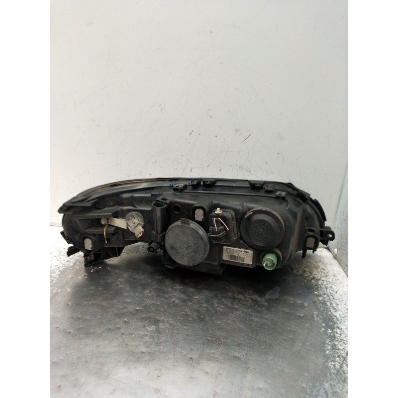 Recambio de faro derecho para volvo s60 i (384) 2.4 d referencia OEM IAM 30698825 89900257 FARO PARA PULIR 2000
