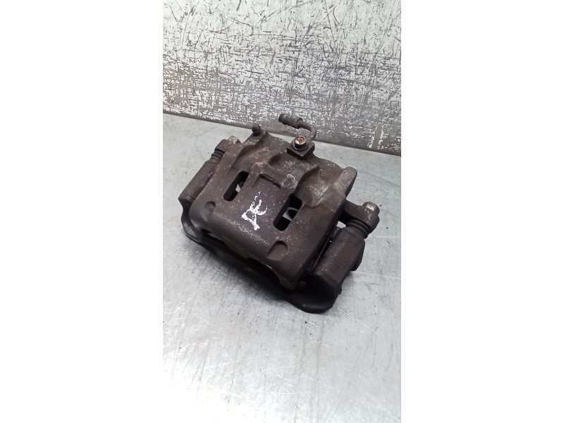 Recambio de pinza freno delantera derecha para kia carnival ii (gq) 2.9 crdi referencia OEM IAM  KMC 01