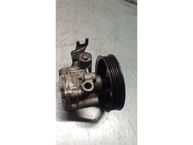 Recambio de bomba direccion para kia carnival ii (gq) 2.9 crdi referencia OEM IAM   01