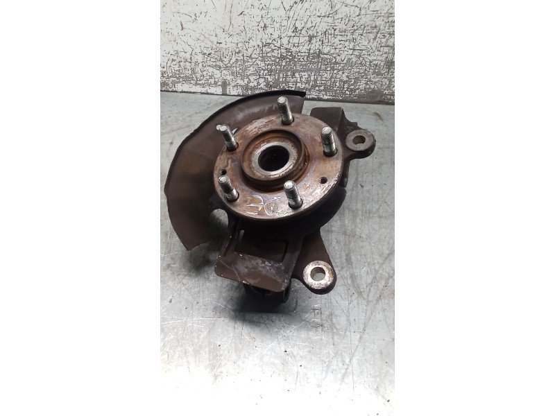 Recambio de mangueta delantera derecha para kia carnival ii (gq) 2.9 crdi referencia OEM IAM   01