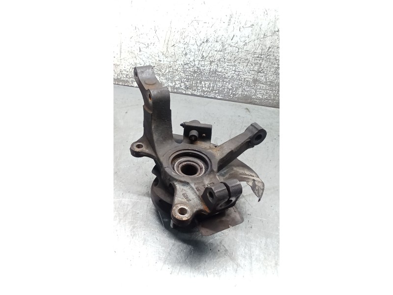 Recambio de mangueta delantera derecha para kia carnival ii (gq) 2.9 crdi referencia OEM IAM   01