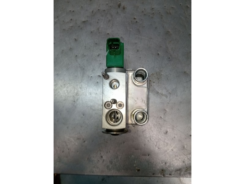Recambio de valvula intercambio de calefaccion para renault captur iii captur e-tech hybrid referencia OEM IAM 295E35353R 000028