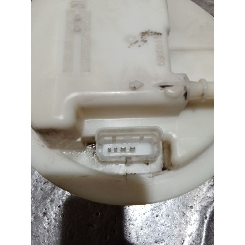 Recambio de bomba combustible para peugeot 206 hatchback (2a/c) 1.4 i referencia OEM IAM 9643320380 09732009905 