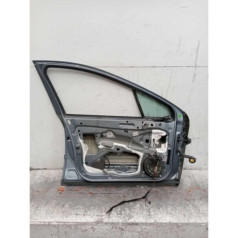 Recambio de puerta delantera izquierda para peugeot 407 (6d_) 2.0 hdi 135 (6drhrh, 6drhre, 6drhrg, 6drhrj) referencia OEM IAM   