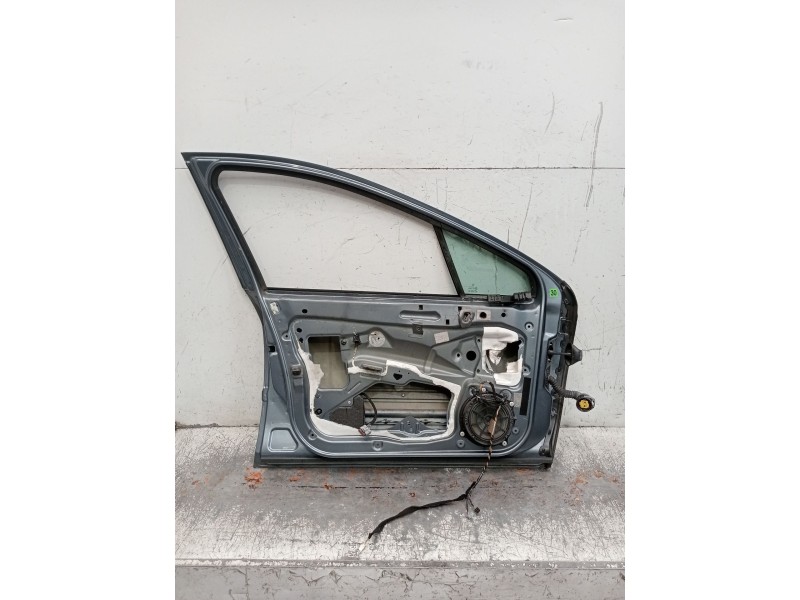 Recambio de puerta delantera izquierda para peugeot 407 (6d_) 2.0 hdi 135 (6drhrh, 6drhre, 6drhrg, 6drhrj) referencia OEM IAM   