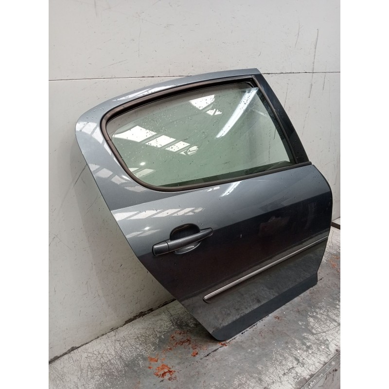 Recambio de puerta trasera derecha para peugeot 407 (6d_) 2.0 hdi 135 (6drhrh, 6drhre, 6drhrg, 6drhrj) referencia OEM IAM   