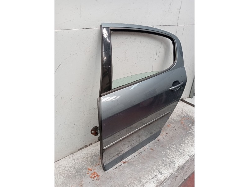 Recambio de puerta trasera izquierda para peugeot 407 (6d_) 2.0 hdi 135 (6drhrh, 6drhre, 6drhrg, 6drhrj) referencia OEM IAM   