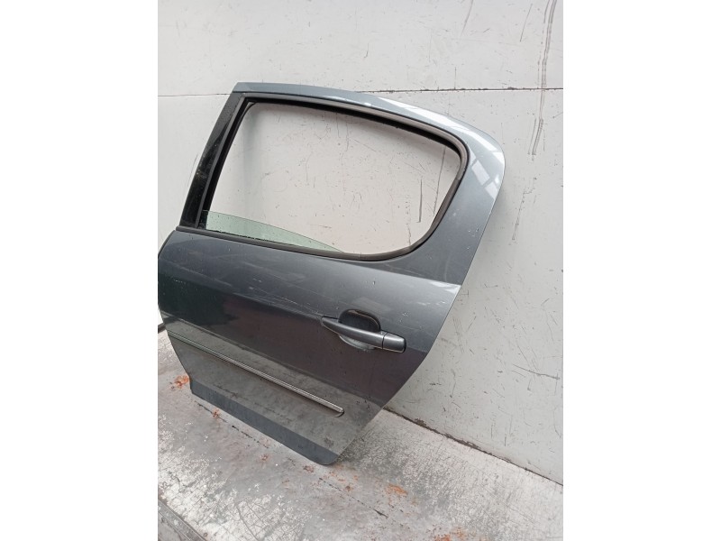 Recambio de puerta trasera izquierda para peugeot 407 (6d_) 2.0 hdi 135 (6drhrh, 6drhre, 6drhrg, 6drhrj) referencia OEM IAM   