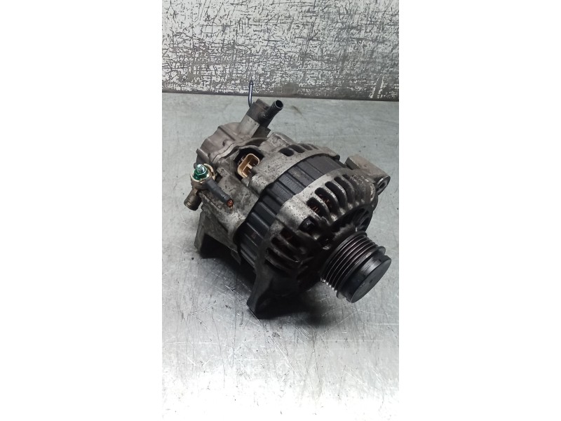 Recambio de alternador para kia carnival ii (gq) 2.9 crdi referencia OEM IAM 373004X003 TA000A56901 01 110A