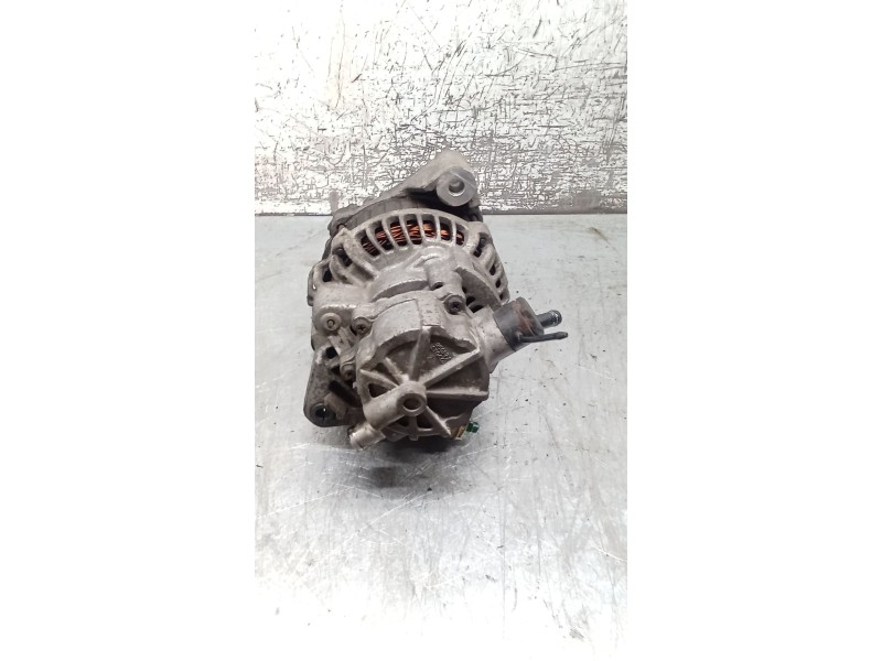 Recambio de alternador para kia carnival ii (gq) 2.9 crdi referencia OEM IAM 373004X003 TA000A56901 01 110A