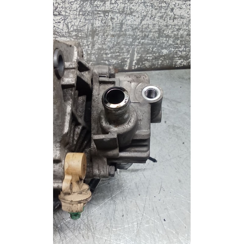 Recambio de alternador para kia carnival ii (gq) 2.9 crdi referencia OEM IAM 373004X003 TA000A56901 01 110A