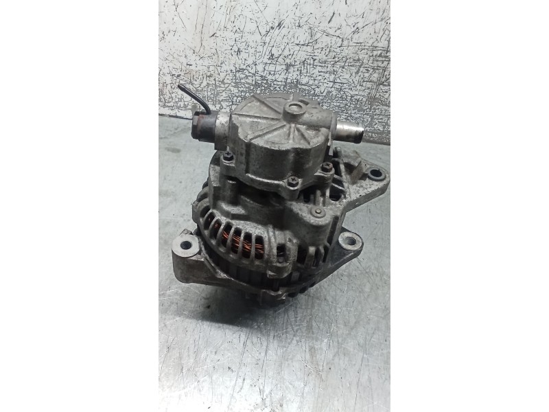 Recambio de alternador para kia carnival ii (gq) 2.9 crdi referencia OEM IAM 373004X003 TA000A56901 01 110A