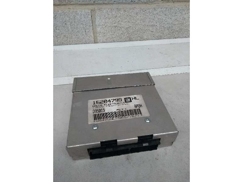 Recambio de centralita motor uce para opel astra f berlina 1.4 cat (2h6) referencia OEM IAM 16204799 D95015 HL BPDH