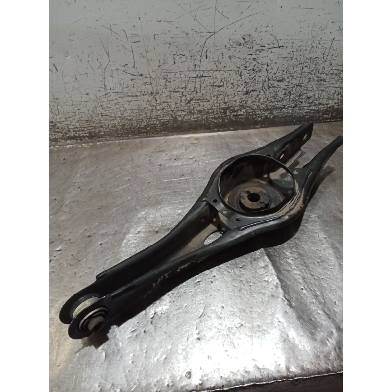 Recambio de brazo suspension inferior trasero derecho para hyundai i30 (pde, pd, pden) 1.0 t-gdi referencia OEM IAM 55220G4AA0  