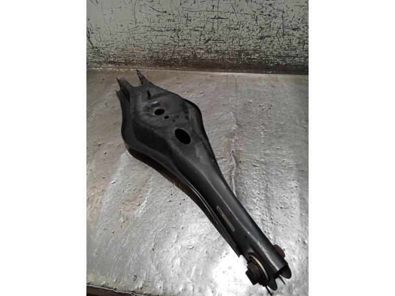 Recambio de brazo suspension inferior trasero izquierdo para hyundai i30 (pde, pd, pden) 1.0 t-gdi referencia OEM IAM 55210G4AA0