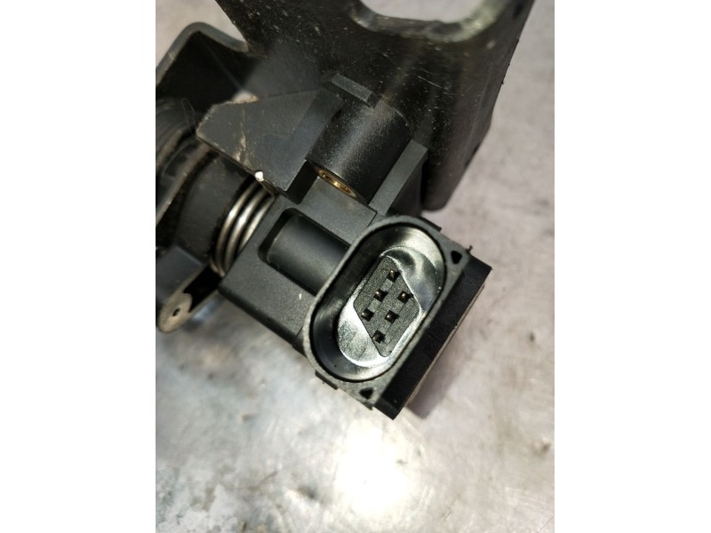 Recambio de potenciometro pedal para mercedes-benz clase e t-model (s210) e 320 t cdi (210.226) referencia OEM IAM   1999