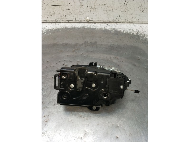 Recambio de motor cierre centralizado delantero derecho para volkswagen polo iv (9n_, 9a_) 1.4 tdi referencia OEM IAM   2005