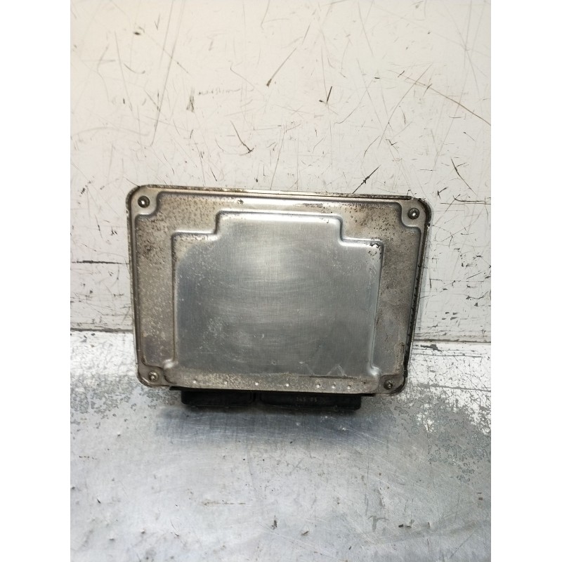 Recambio de centralita motor uce para volkswagen polo iv (9n_, 9a_) 1.4 tdi referencia OEM IAM 0281012194 045906019BP EDC15P 200
