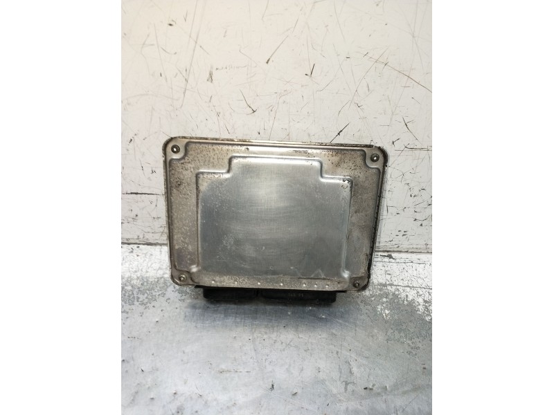 Recambio de centralita motor uce para volkswagen polo iv (9n_, 9a_) 1.4 tdi referencia OEM IAM 0281012194 045906019BP EDC15P 200