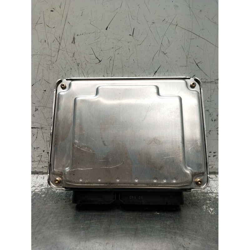 Recambio de centralita motor uce para audi a4 b6 avant (8e5) 2.5 tdi quattro referencia OEM IAM 0281010823 8E0907401D EDC15UM 20