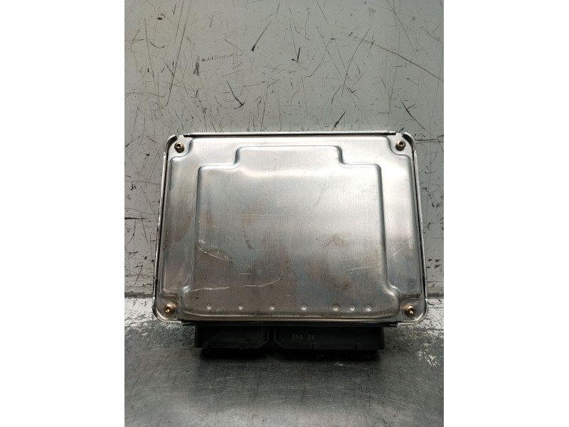 Recambio de centralita motor uce para audi a4 b6 avant (8e5) 2.5 tdi quattro referencia OEM IAM 0281010823 8E0907401D EDC15UM 20