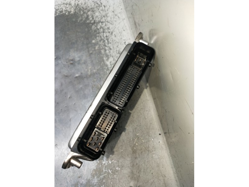 Recambio de centralita motor uce para audi a4 b6 avant (8e5) 2.5 tdi quattro referencia OEM IAM 0281010823 8E0907401D EDC15UM 20