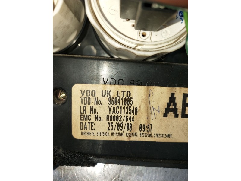 Recambio de cuadro instrumentos para land rover defender station wagon (l316, l315) 2.5 td5 4x4 (l316) referencia OEM IAM 930410