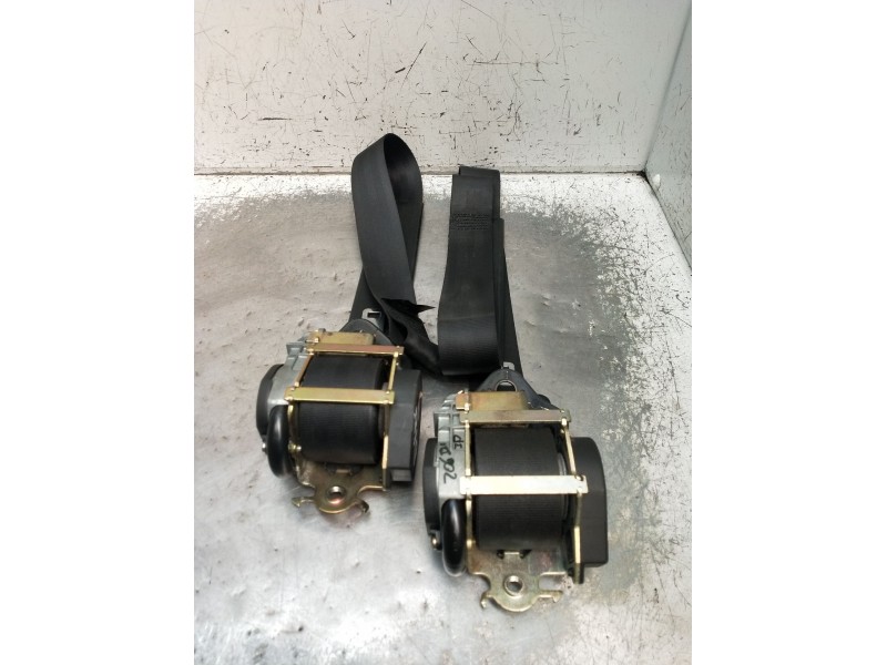 Recambio de juego cinturones delantero para peugeot 206 hatchback (2a/c) 1.4 i referencia OEM IAM  3P 1998