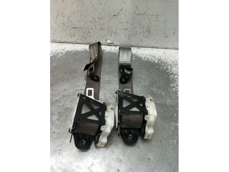 Recambio de juego cinturones trasero para audi a4 b6 avant (8e5) 2.5 tdi quattro referencia OEM IAM  5P 2001